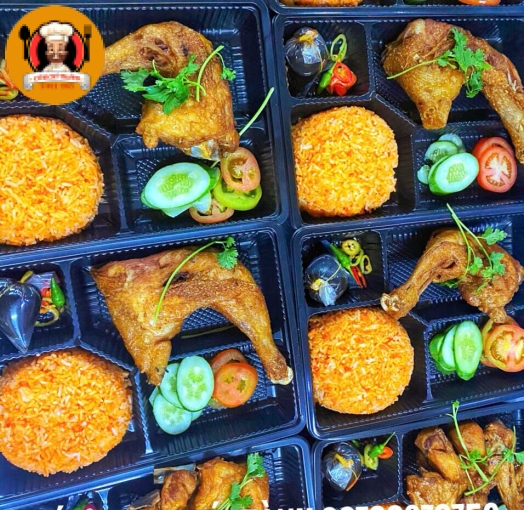 Cơm gà chiên