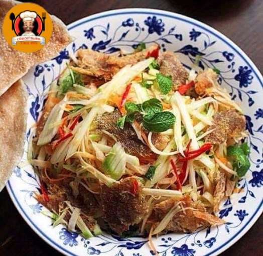 Gỏi xoài khô cá sặc