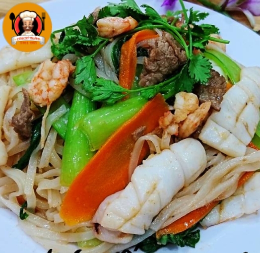 Hủ tiếu xào thập cẩm